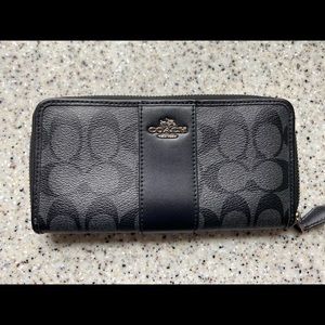 Coach 3/4 zip wallet